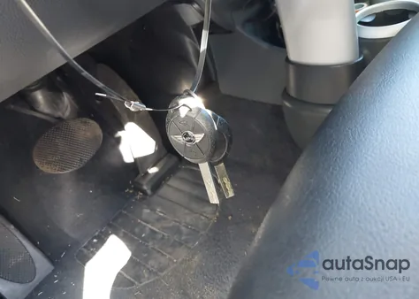 2005 Mini Cooper из США, поврежденный, VIN WMWRC33475TJ65853